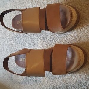 Sorel Tan Wedges